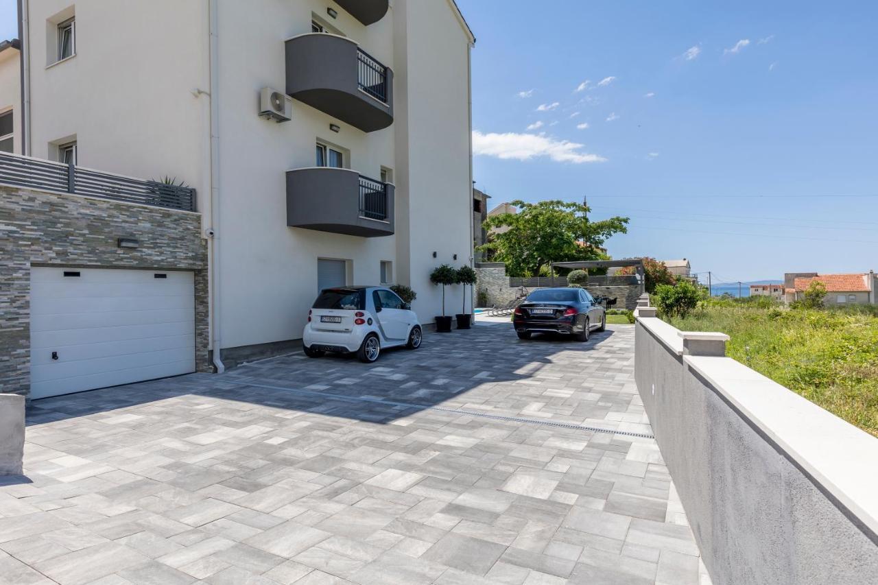 Villa D&D Excelsior Подстрана Екстер'єр фото
