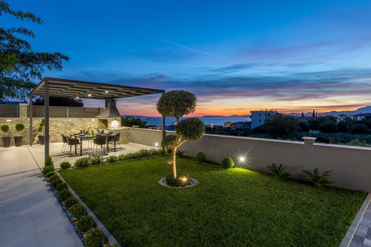 Villa D&D Excelsior Подстрана Екстер'єр фото